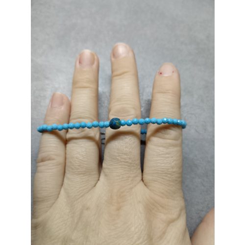 Türkenit kék karkötő, orvosi fémmel