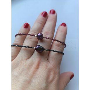   Igazgyöngy fekete karkötő, kapcsolás nélkül állítható, ezüst