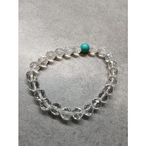 hegyikristály és howlit