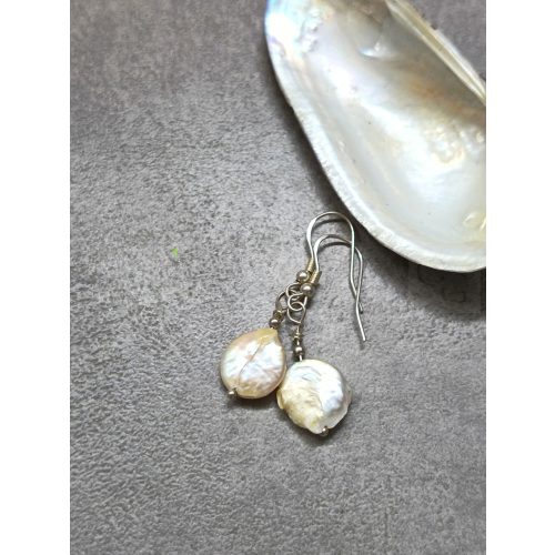 Tenyésztett gyöngy, ezüst fülbevaló