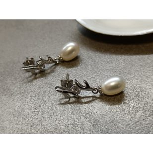 Igazgyöngy ezüsttel